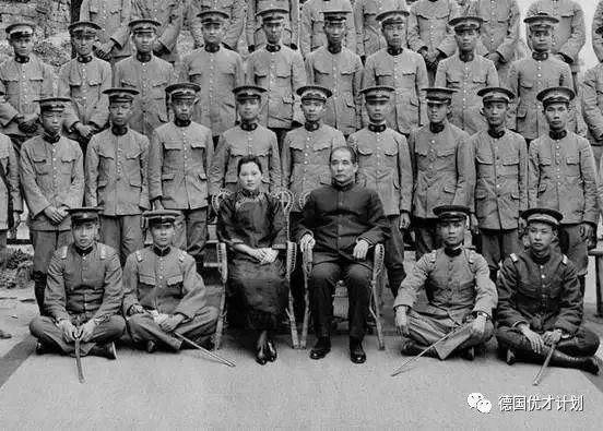 击毙日本鬼子10多万,他是杀日本人最多的将军