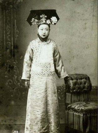 史上最丑荣寿公主,慈禧太后在她面前也不敢打