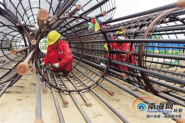 海口白驹大道延长线项目工地春节不停工 南岳