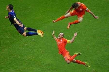 在这个国家,身高1米8都算矮,足球特厉害!