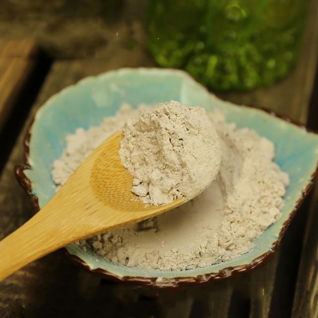 一脸色斑、皮肤焦黄,用酸奶加两粒小胶囊敷脸