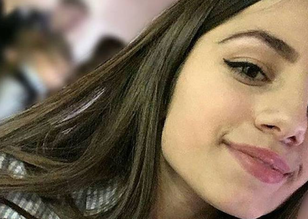 同时，三人还遭到的父亲的性虐待，期间其中一人因为受不了试图服药自杀，但是被大夫救了下来。