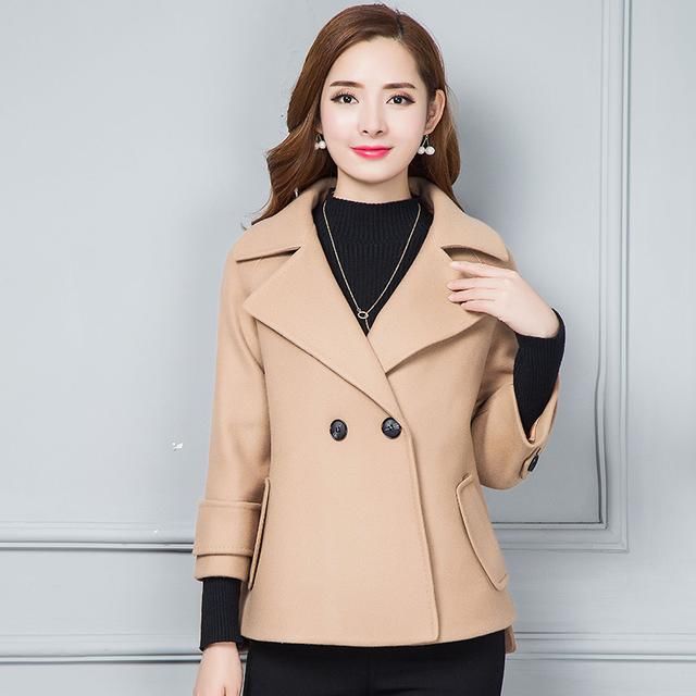 谁说小西装太土,现在三四十岁女人这样穿,背影