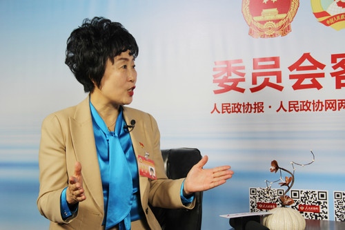 北京市海淀区政协委员李洁做客委员会客厅 宋宝刚/摄