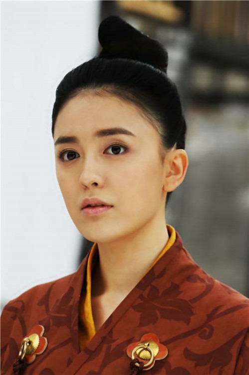 吕佳容明道再演情侣 脸肿面宽又陷整容疑云 吕佳容明道再演情侣 脸肿面宽又陷整容疑云