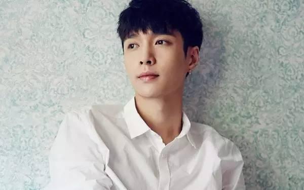 张艺兴做了一件让韩国人失去控制的事情!