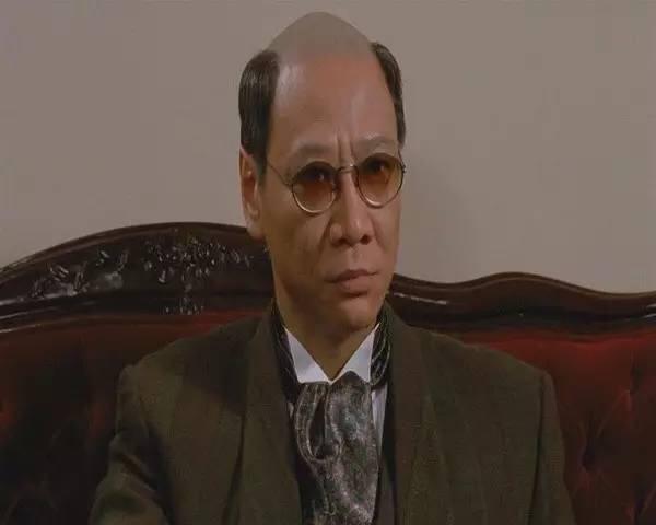 何家驹作为香港四大恶人之首自然是最终的大boss,能让四大天王俯首帖