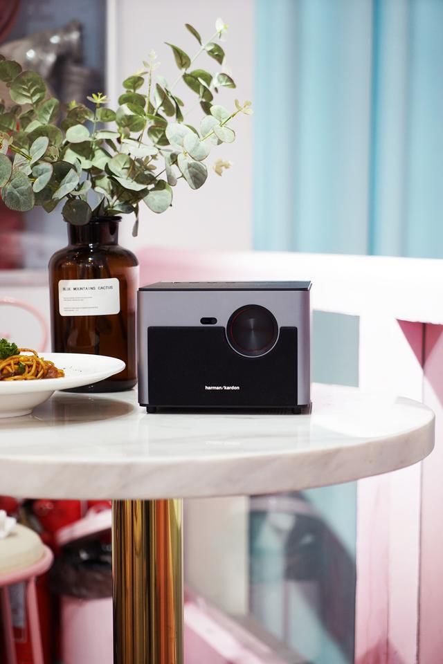 看世界杯用什么?极米无屏电视H2 Slim高清大屏