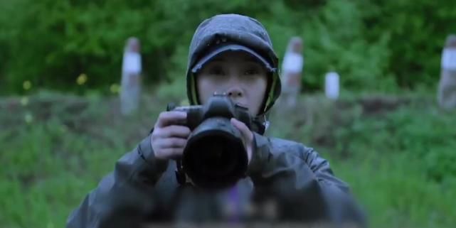 贾乃亮旗下童乐影视发布新春视频,李小璐镜头