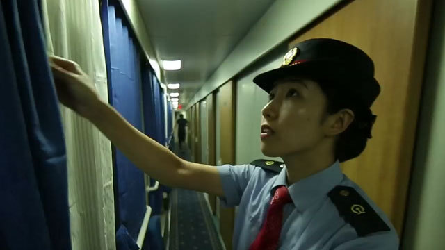 《中国梦—365个故事》夜行车 《中国梦—365个故事》夜行车