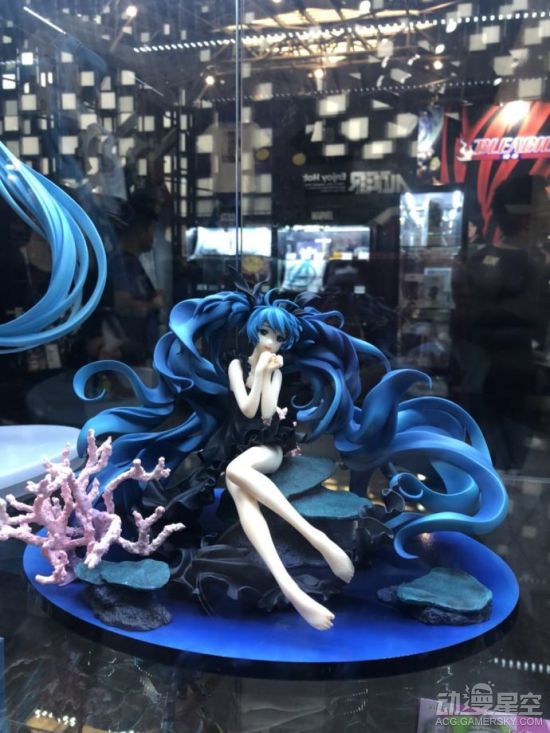 2018上海CCG漫展精品手办图集:美腿缭绕 身材