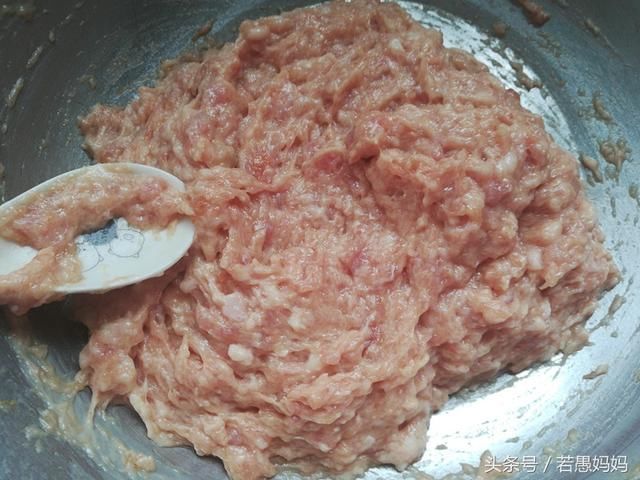 饺子馅怎么调最好吃?饺子哪种包法最简单?2分