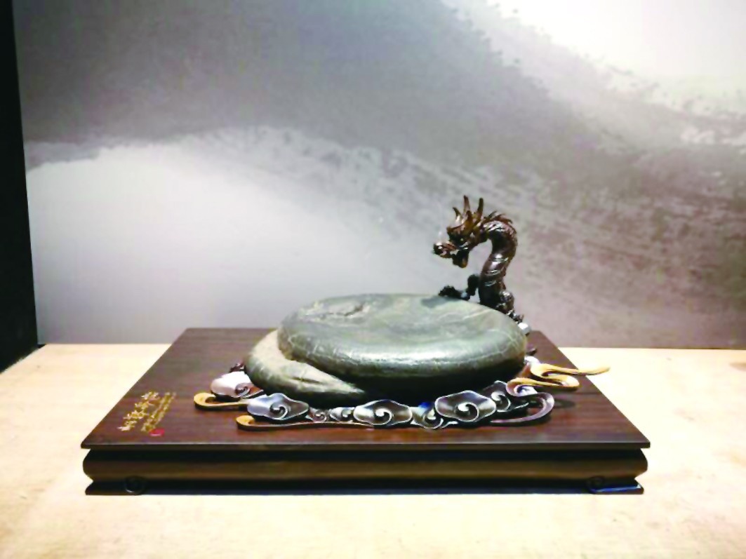 天赐奇石 书写亮丽名片