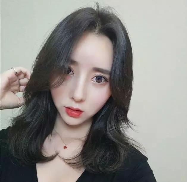 都说八字刘海特别好看,还真是这样,众刘海表示