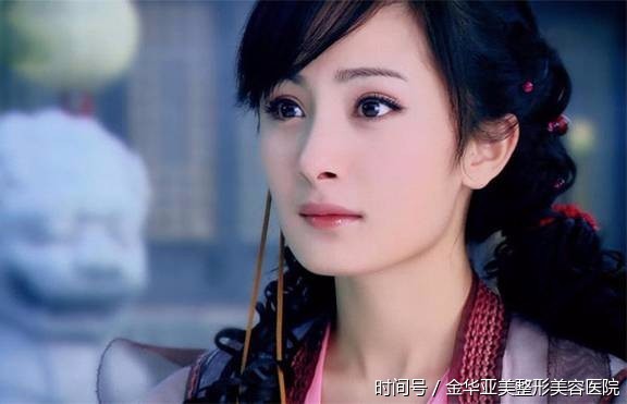 杨幂谈自己演技慢慢来 你美你说了算!