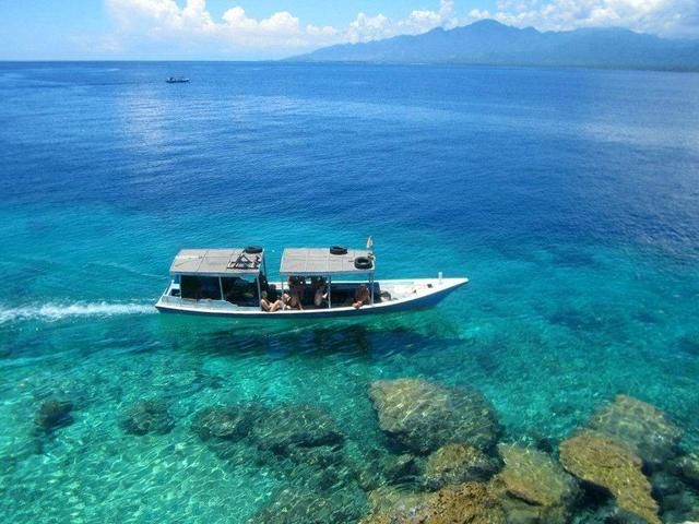 菲律宾最赚钱海岛变粪池,海南这个城市比它美