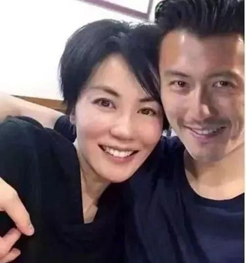 王菲遭调侃三个孩子三个爹,旷世奇缘背后谢霆