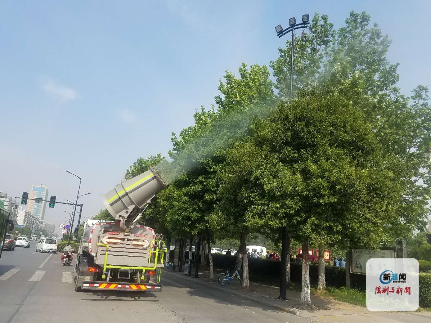 开封示范区城管局多举措治理杨絮