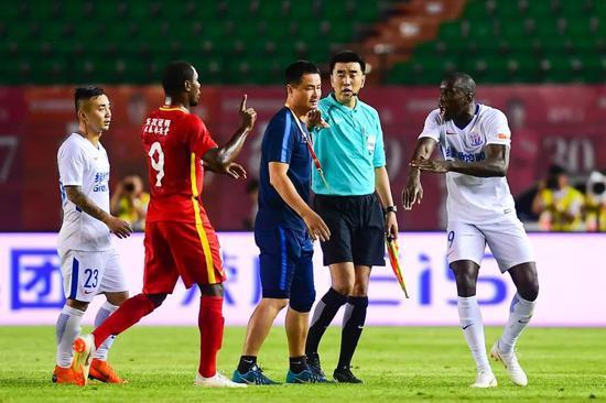 中超球员对黑人外援种族歧视? 此事来龙去脉是