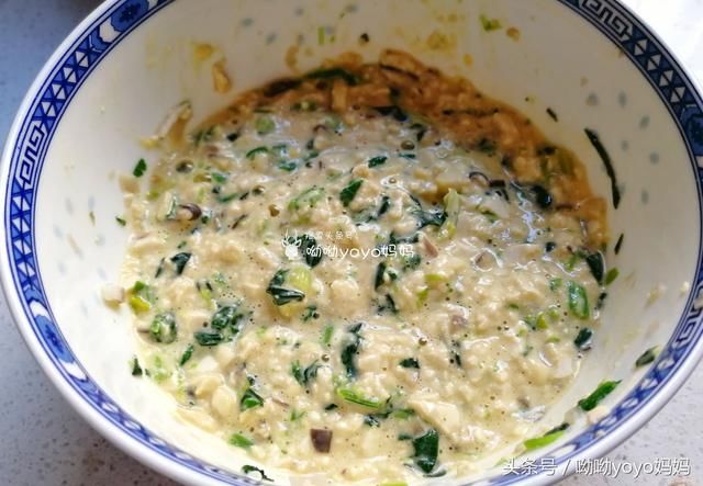 适合1岁以上的宝宝辅食【平菇菠菜豆腐小饼】