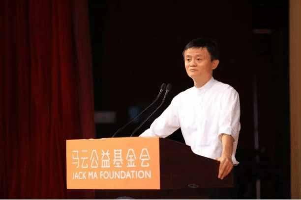 马云叫板滴滴, 高德地图推出不挣钱顺风车, 网友