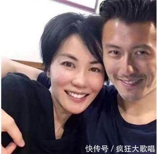 王菲和窦唯在一起时是女强人和霆锋在一起就是