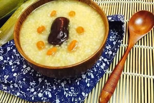 夏天给孩子煲这8种粥,孩子长高少生病!