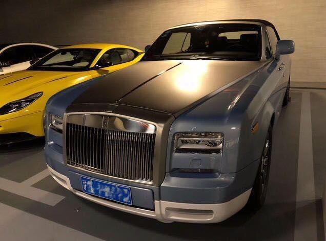 上海最豪的地下停车场,豪车遍地,走在里面比逛