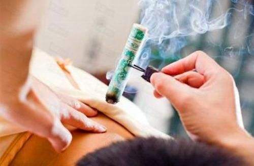 身上出的汗是粘的,是湿气太重的症状吗?