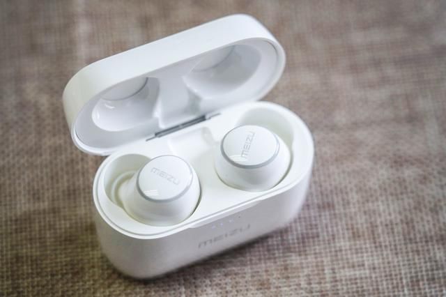 只要苹果三分之一的价格,平价真无线耳机,还带