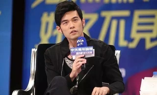 Jay时代,为什么说林俊杰怎么努力也比不上周董