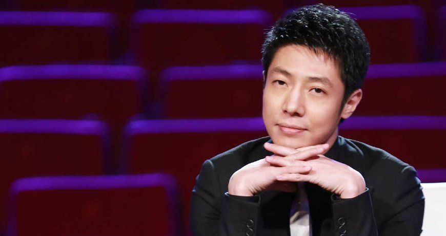 又一央视主持人出幺蛾子,撒贝宁被人民日报点