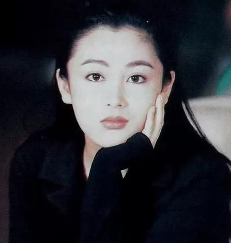 就服陈红,转幕后去清华进修还得第一,难怪颜下