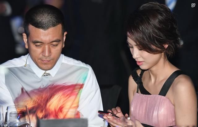 崔永元称再也不会攻击范冰冰,并爆料杨子黄圣