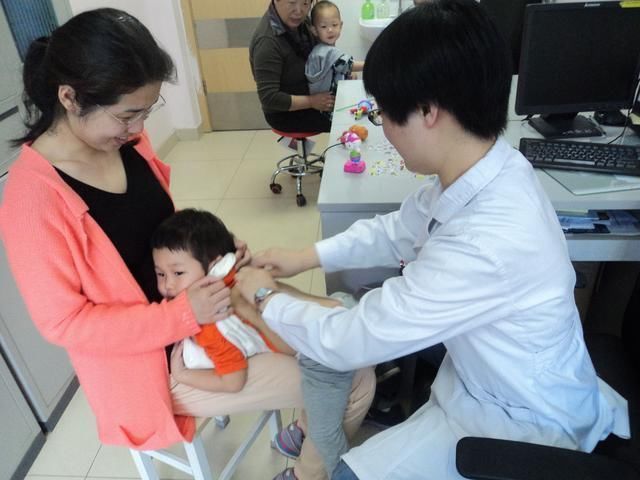 蒸一碗生姜萝卜水,再顽固的咳嗽也不用吃药!小