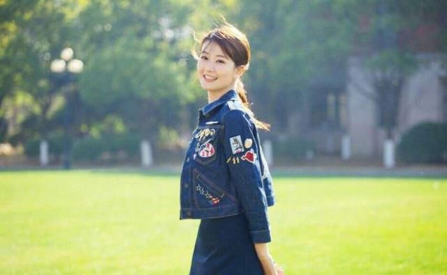 乔欣变身不良少女?小脏辫搭配暗黑系妆容看起