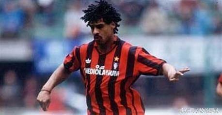 盘点足坛历史十大后腰排行榜:五人曾效力AC米