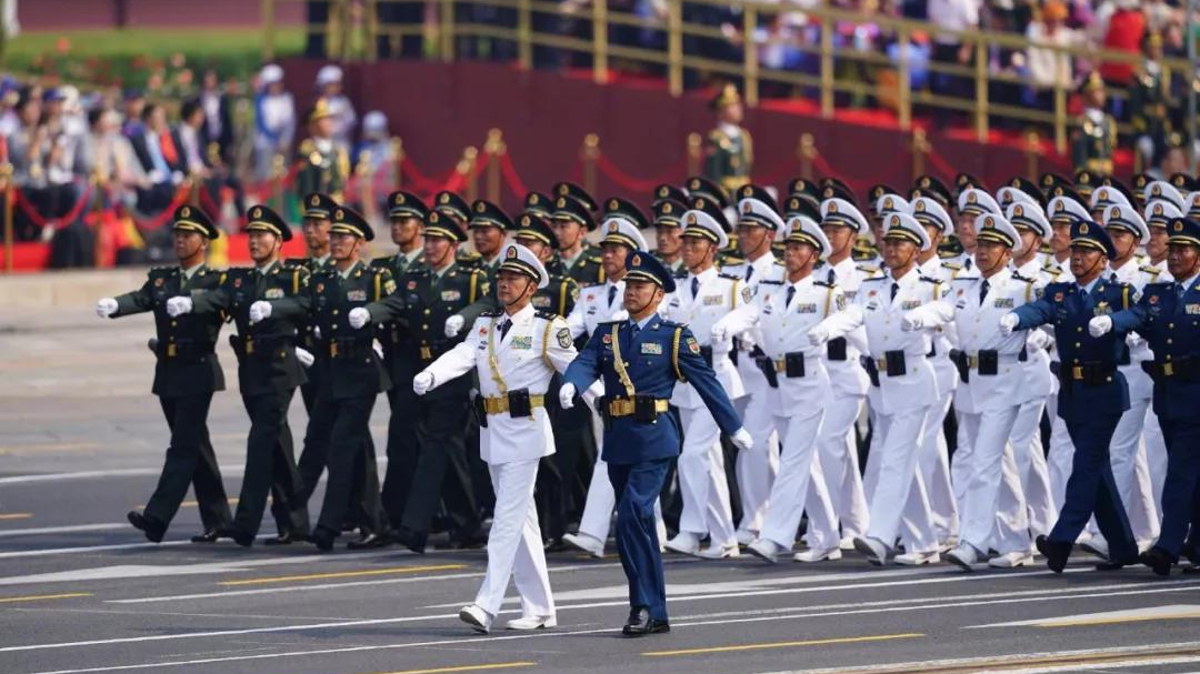 国庆大阅兵全实录 所有方队、装备详细介绍来了