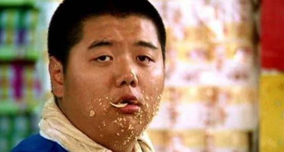 正本工作人员说得那么严峻,那么如狼如虎的这个演员竟是林子聪.