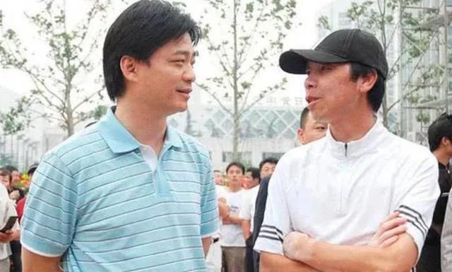 崔永元为何当年不发声,现在才敢吐苦水?