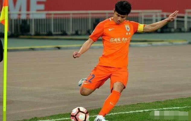 鲁能10号球衣从蒙蒂略离开后为什么一直空缺