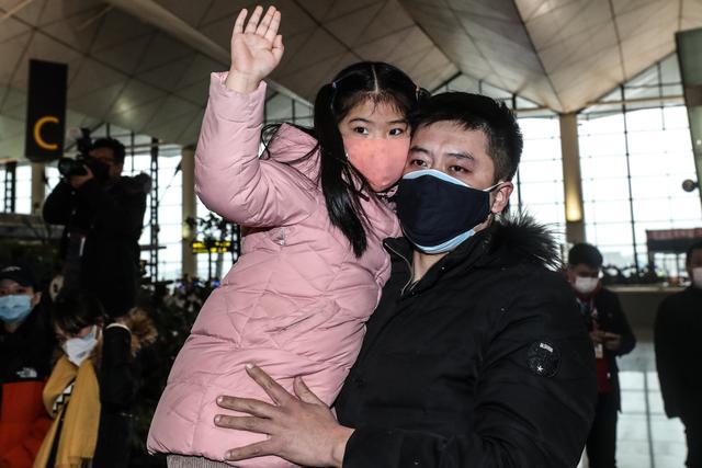 辽宁省第二批对口支援湖北襄阳医疗队出征(图1) 辽宁省第二批对口支援湖北襄阳医疗队出征(图1)