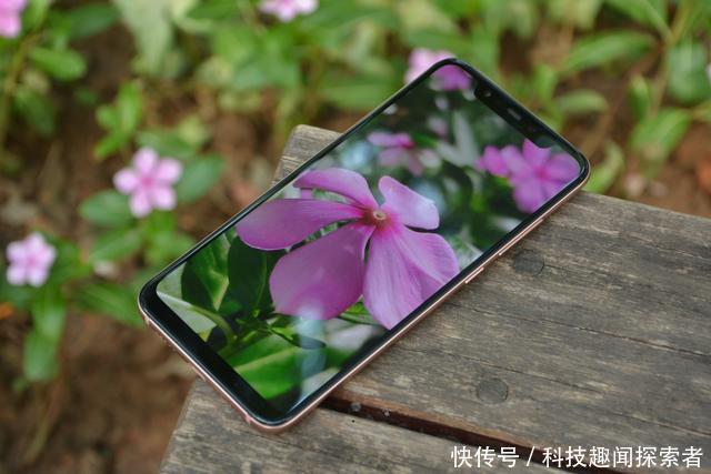 雷军亲自体验小米8续航能力,最便宜骁龙845手