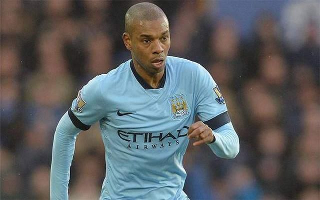 世界杯巴西:费尔南迪尼奥乌龙球惹祸,连两届遭