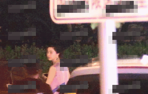 范冰冰被曝分手内幕后现身 腹部未鼓破怀孕质疑(图5) 范冰冰被曝分手内幕后现身 腹部未鼓破怀孕质疑(图5)