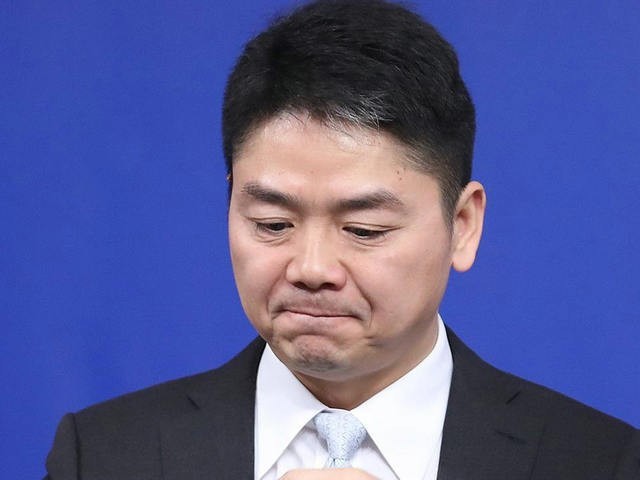 网曝刘强东与奶茶妹妹协议离婚 岳父四字回应