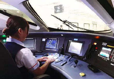 动感号来啦!郑州香港高铁票今日开售,和其他