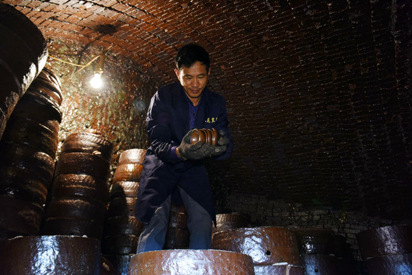 大武夷新闻网现场探秘 建瓯凤凰山建盏龙窑开窑