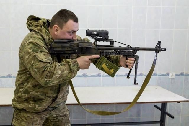 俄罗斯pkp轻机枪图片
