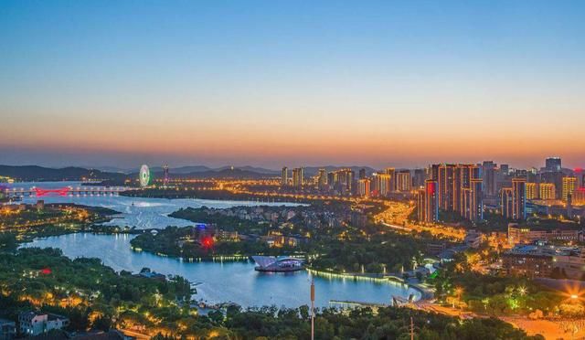 中国最富有的省、市、县、镇、乡、村,人均GD